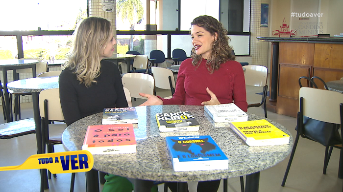 Professora da Universidade fala sobre influência da leitura na capacidade de interpretar textos em entrevista